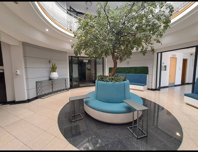 4,930M² OFFICE TO LET IN ILLOVO